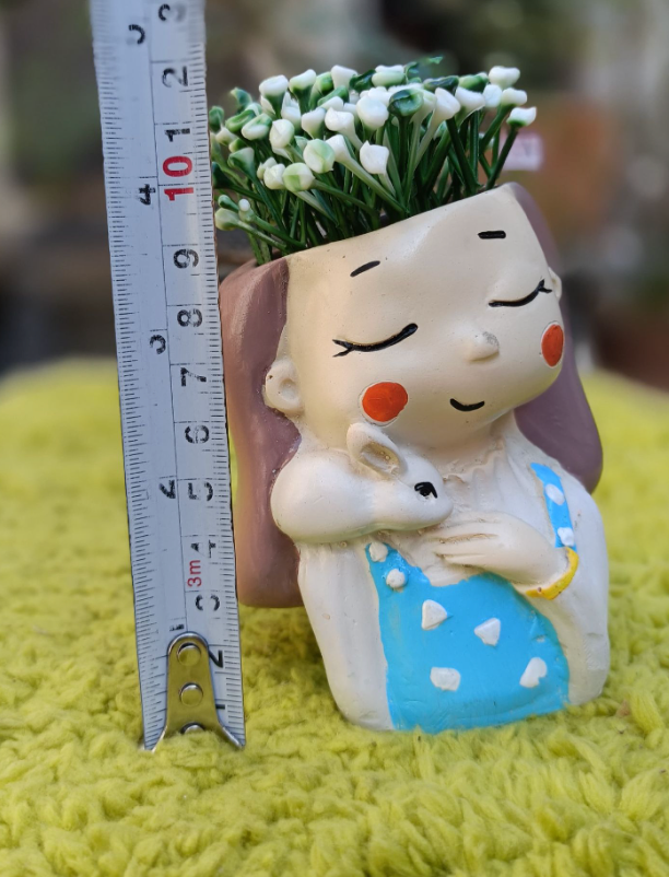 GIRL MODEL 5 PLANTER