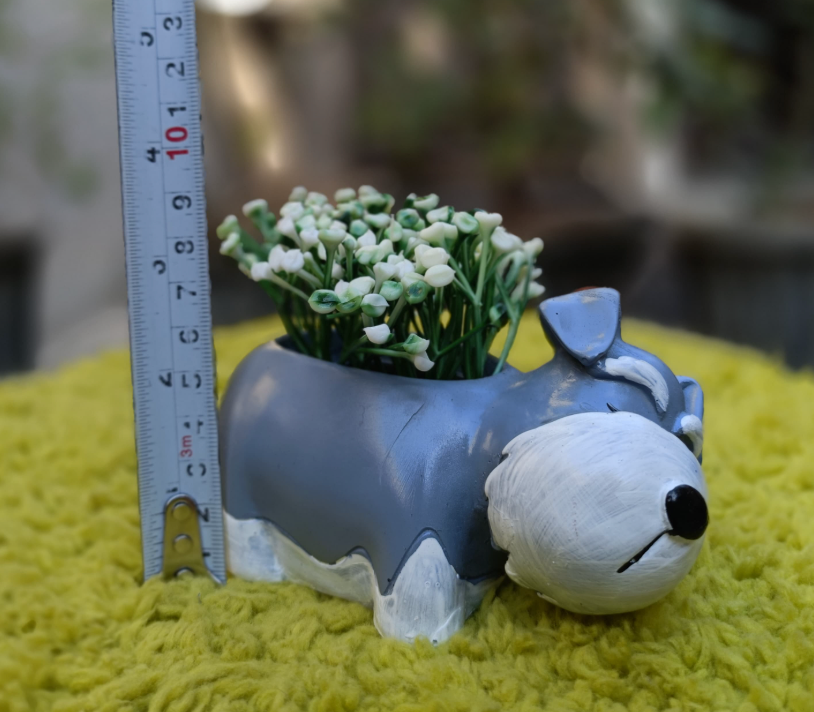 DOG MODEL 7 PLANTER