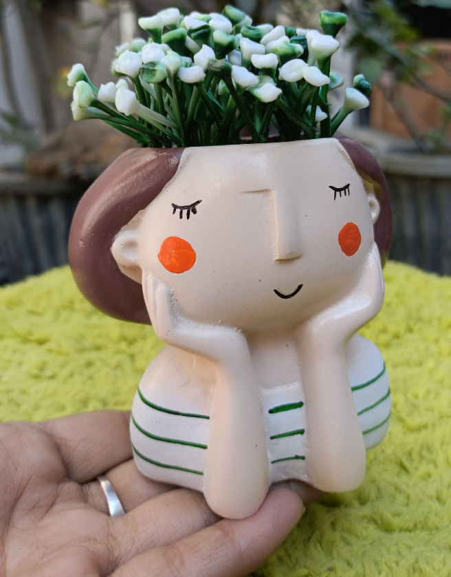 GIRL MODEL 1 PLANTER