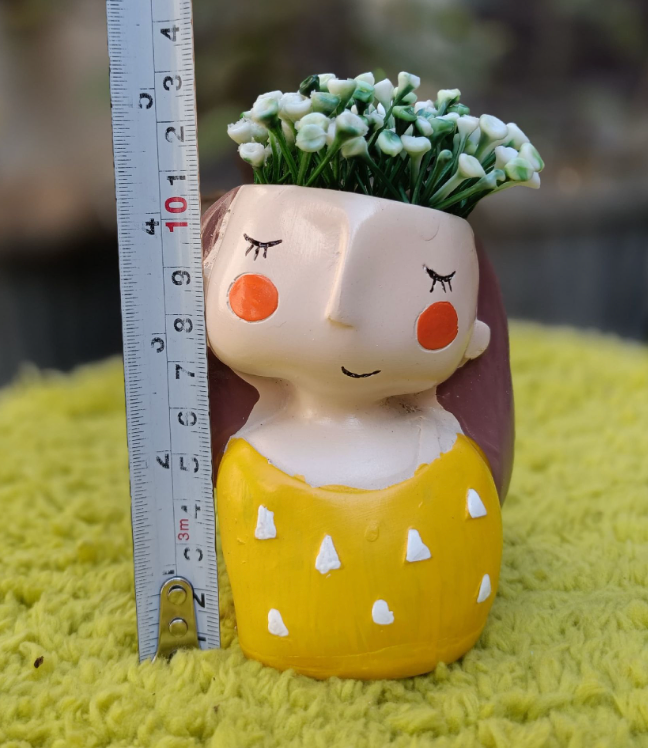 GIRL MODEL 4 PLANTER