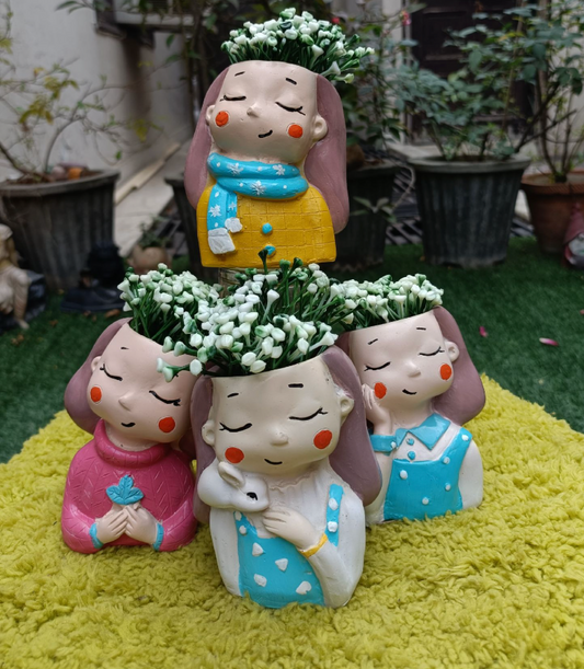SET OF 4 GIRL PLANTER