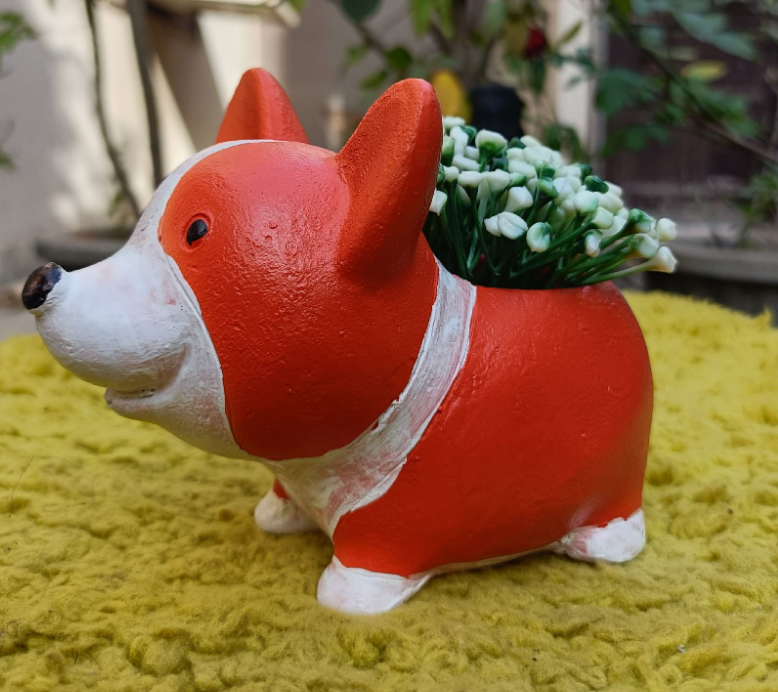 DOG MODEL 5 PLANTER