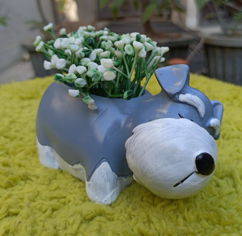 DOG MODEL 7 PLANTER