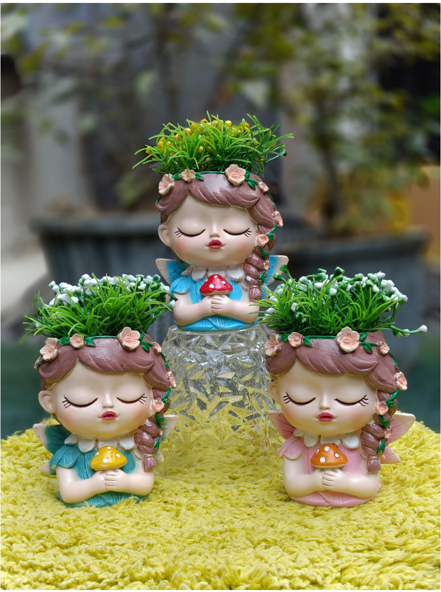 Mushroom Girl Planter ( Colour may vary ) (1 piece)