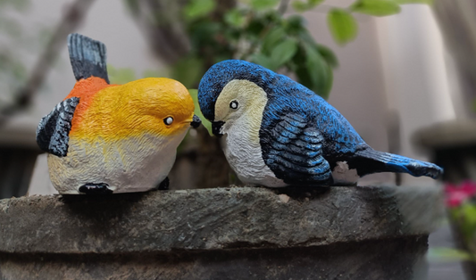 SET OF 2 MINIATURE BIRDS